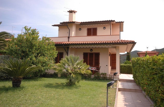 Alex 2, one bedroom apartment with large terrace.