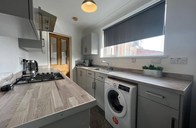 Alexander Apartments West Harton