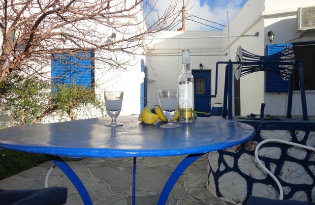 Alexandros House