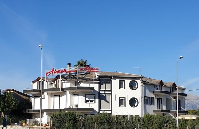 Alexia's Apartments