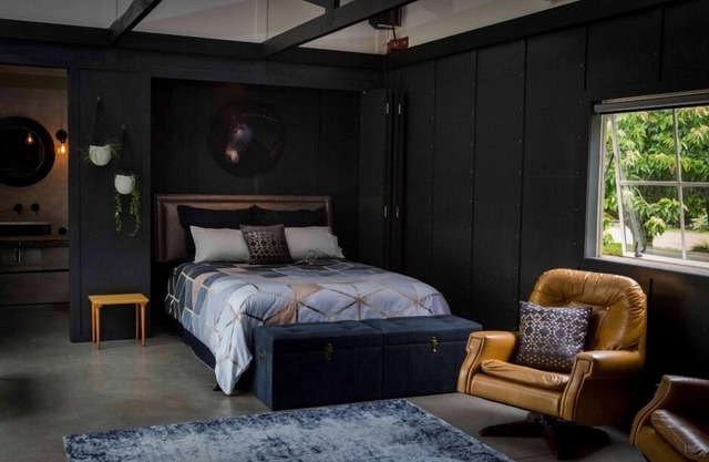 Alfriston Stables - Urban loft styled studio