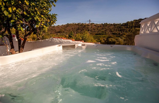 Algarve-oase: Salzwasserpool, Whirlpool, Sauna - Natur, Entspannung, Abenteuer