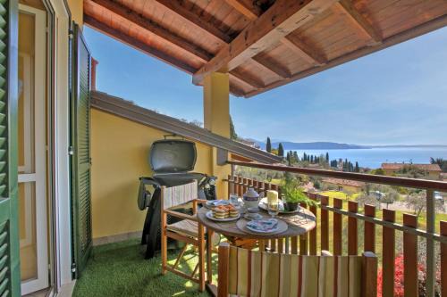 Alice House Terrace & Lake view - Happy Rentals