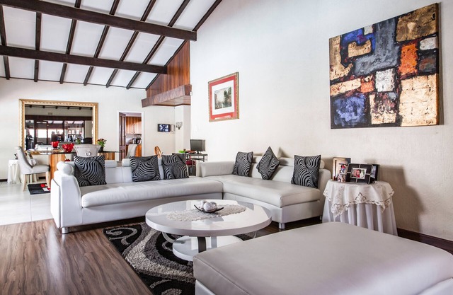 #AlimamaSpaces: Manson's Bryanston House