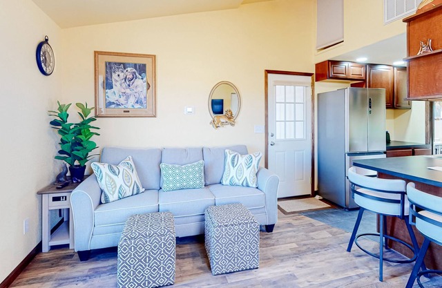 All-new garage conversion apartment with wood stove & washer/dryer