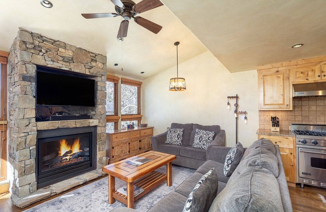 All-Season Comfort Steps to River + Hot Tub Access