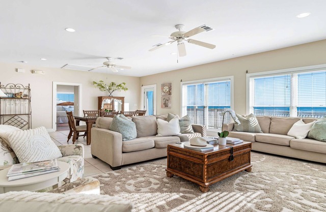 All Suite Gulf Front Home with Private Beach, 2 Bikes, and Stunning Views