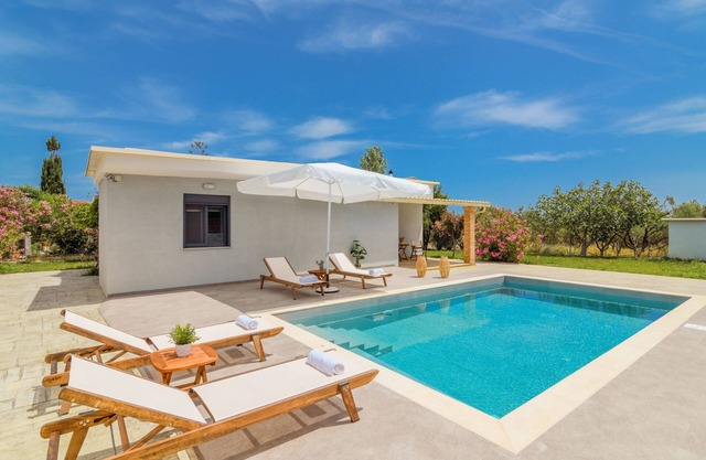 Allegra Villa - 2 Bedroom Villa with Private Pool