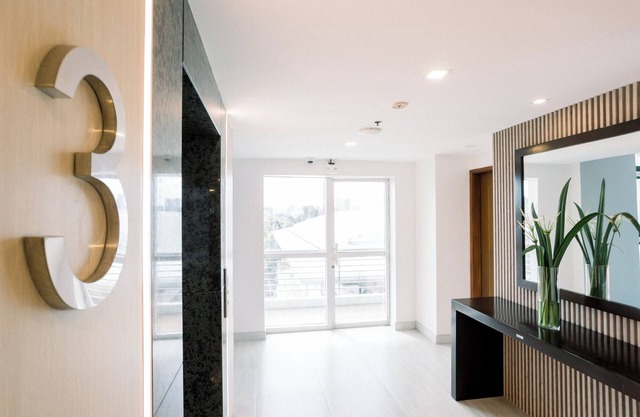 Allure Hotel & Suites