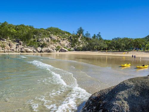 Alma Bay Holiday 