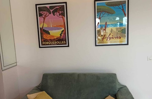 Almanarre beach house 2