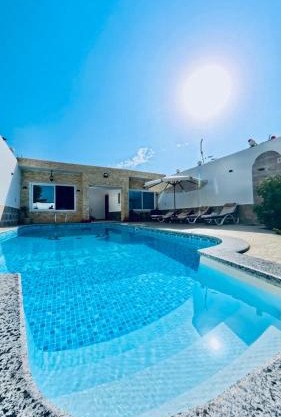 Almansi luxury retreat 1