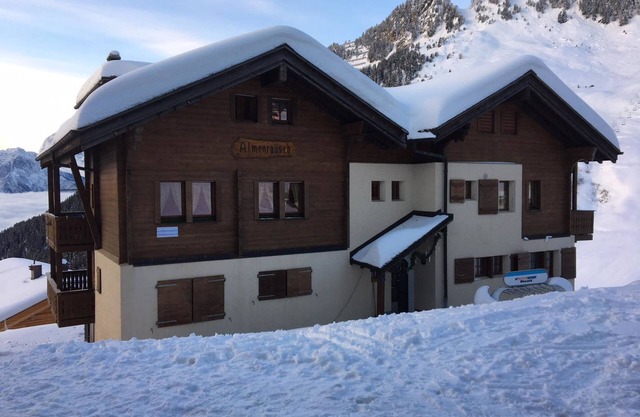 Almenrausch 2. OG Süd-West by Interhome