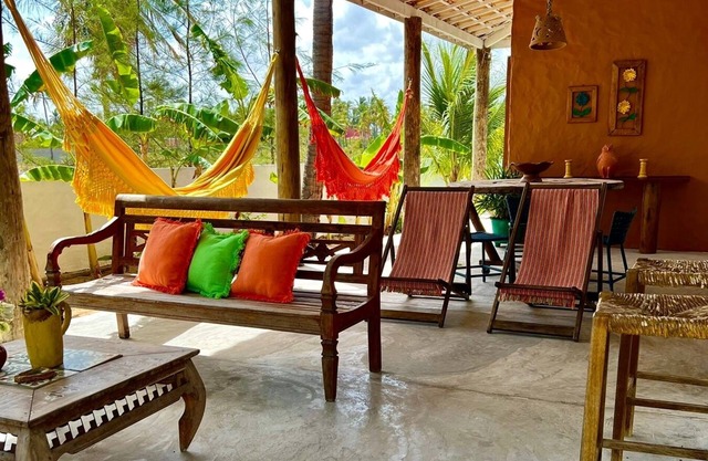 Aloha residence, rustic, comfortable, a few meters from the beach.