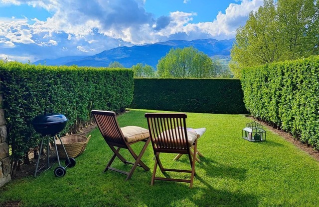 ALP ll - 7 PaX - Three Bedroom House, Sleeps 7