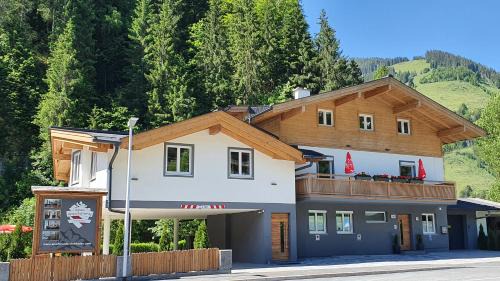 Alpen Appartements Viehhofen near Saalbach & Zell am See - incl Sommercard