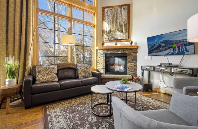 Alpen Glow Row House 4 | Air Conditioning | Downtown Steamboat