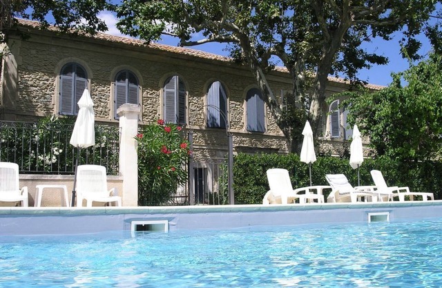 Alpilles 18th-century farmhouse.