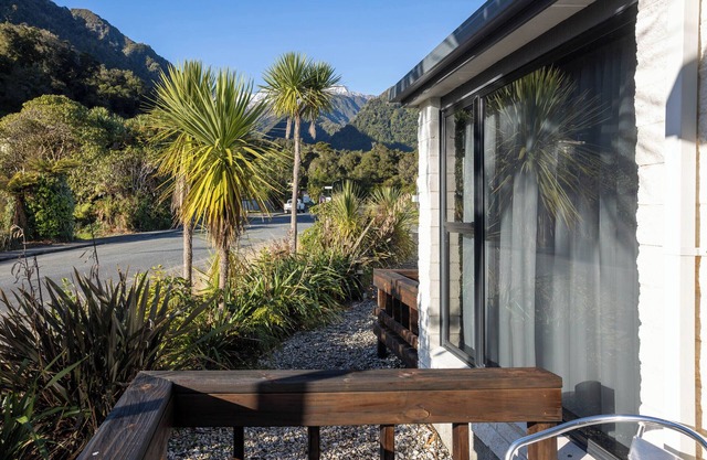 Alpine Glacier Motel