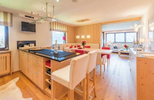 Alpine Hideaway - Chalet Jewel with panoramic view & sauna