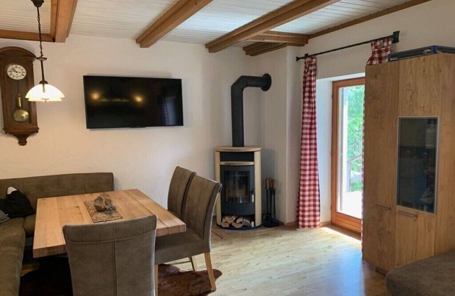 Alpine Hut Hannah Comfortable Vacation Home