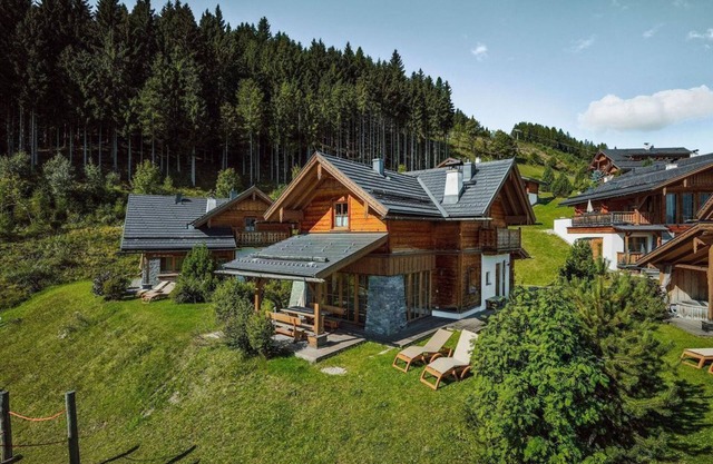 Alpine hut "Erzherzog Johann" - Almdorf Reiteralm