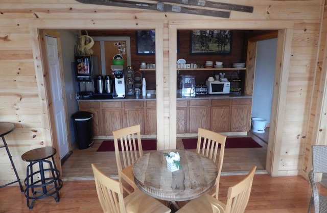 Alpine Inn