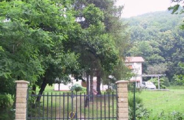 Altar: House with garden, surrounded by nature convenient to the sea