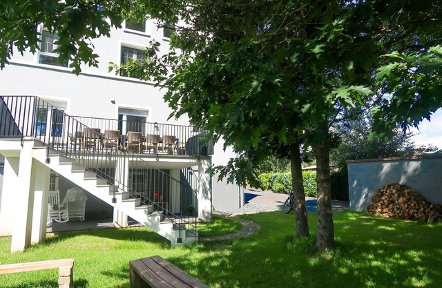 "Altes Pfarrhaus"-My Eifel vacation home/Fassauna