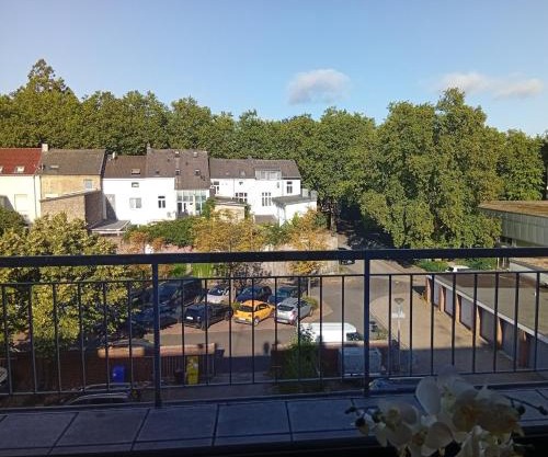 Altstadtnahe Wohnung & Balkon & ruhig