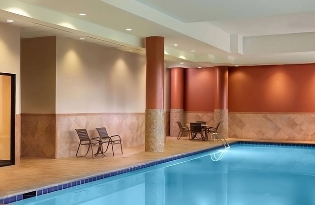 Always a Great Idea To Unwind! 2 Convenient Units, Pool, Pets Allowed