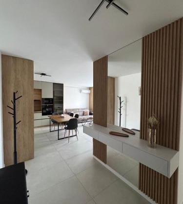 Alys Residence