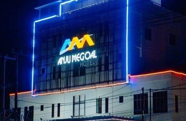 AM HOTEL