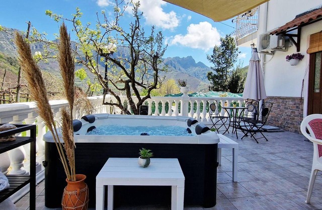 Amalfi Coast Countryside With Jacuzzi and Garden