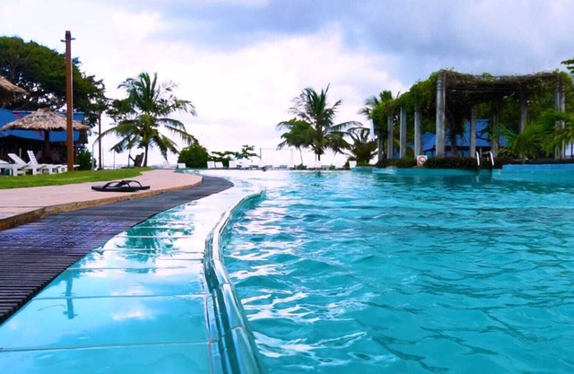 Amaluna Resorts