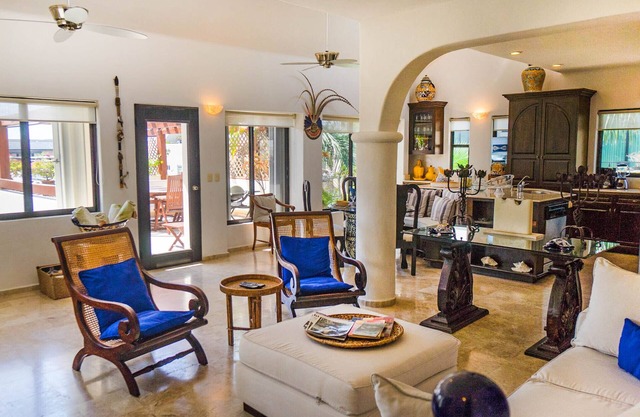 Amazing 2 bedroom penthouse by BRIC at The Royal Palms