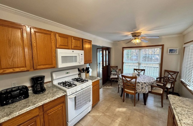 Amazing 2-bedroom house only 0.25 Miles from the beach