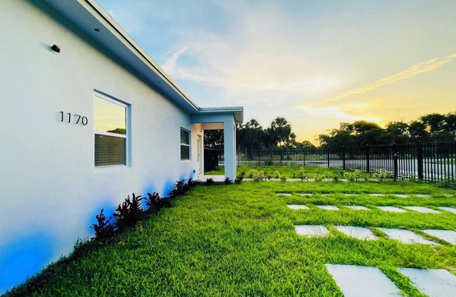 Amazing 2-bedroom House in Miami w/pingpong table & BBQ grill