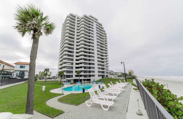 Amazing 2 Story Oceanfront Penthouse