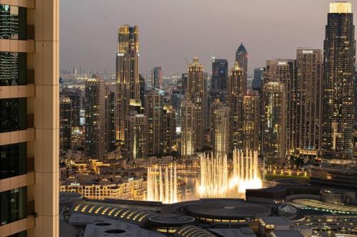 Amazing 3Bedroom with Fountains & Burj Khalifa Views High Floor in Downtown Views II