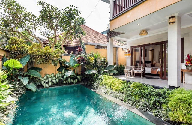 Amazing 4 Bedroom Private Pool Villa with panoramic rooftop