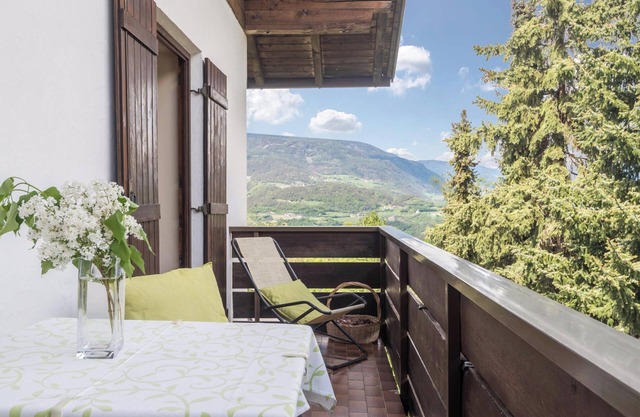 Amazing Apartment “3 Vikoler” with Mountain View, Wi-Fi & Garden