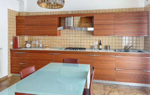 Amazing Apartment In Marina Di Ginosa