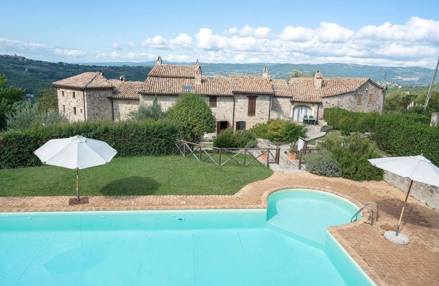 Amazing apartment in todi pg