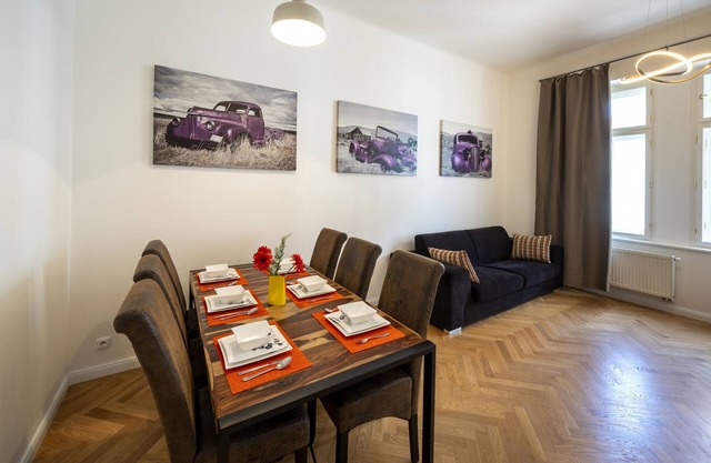 Amazing Apartment Zborovska