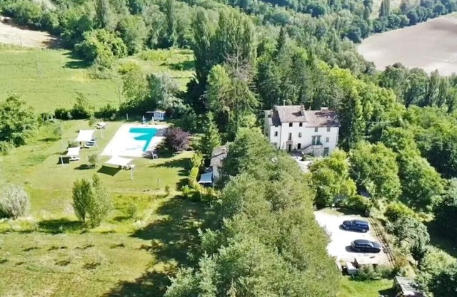 Amazing apartments with pool and private restaurant