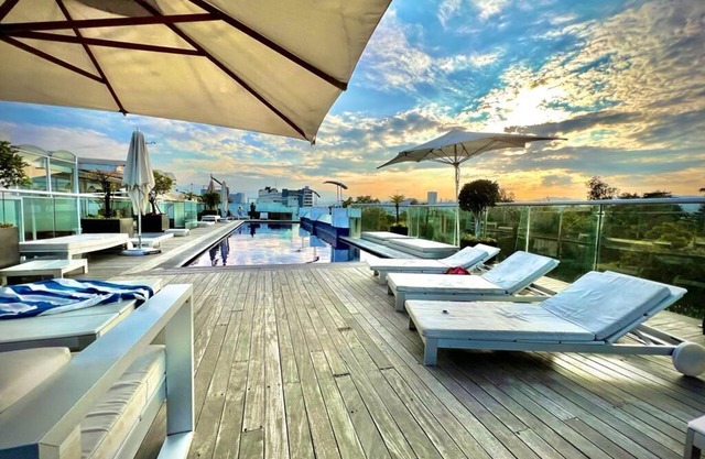 Amazing Balcony Park view Condo. Rooftop heated pool.Condesa/Roma norte District