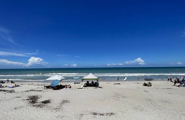 Amazing Beachside Casa Azul- 2 mins from beach