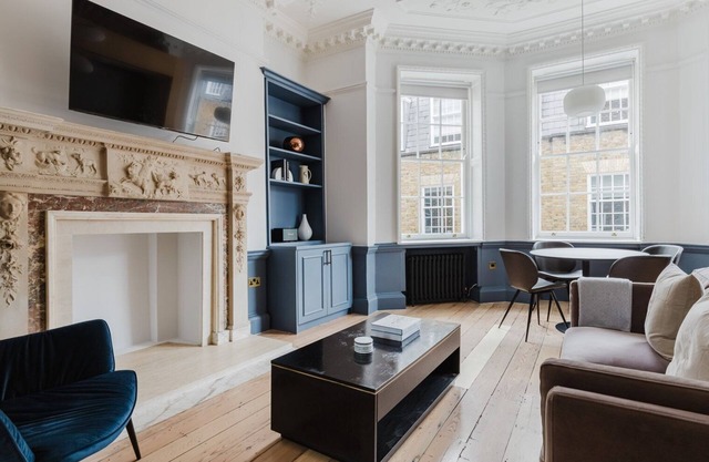 Amazing Bloomsbury 1BR, near Universities, Shops & Bars, by Blueground