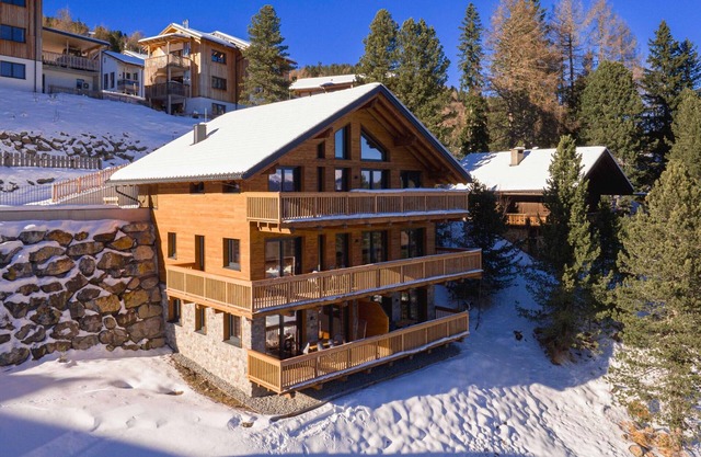 Amazing Chalet With Terrace